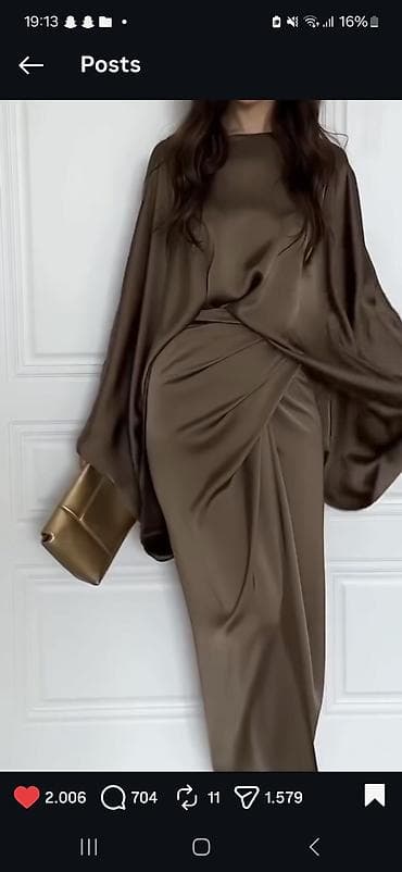 Heç geyinilməyib, yenidir. Hicablı xanımlara da uyğundur. Öz