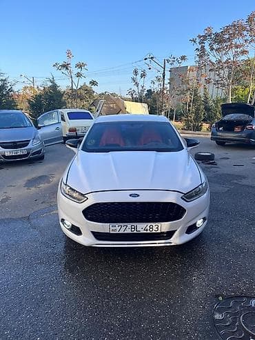 elantra baqaj: Ford Fusion sedan – ağ rəng, 4 qapı, 5 yerlik. Əsas xüsusiyyətlər: - — 2