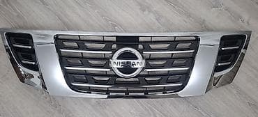 pəncere: Nissan ön radiator barmaqlığı - Orijinal Nissan emblemi ilə - Qara və — 2