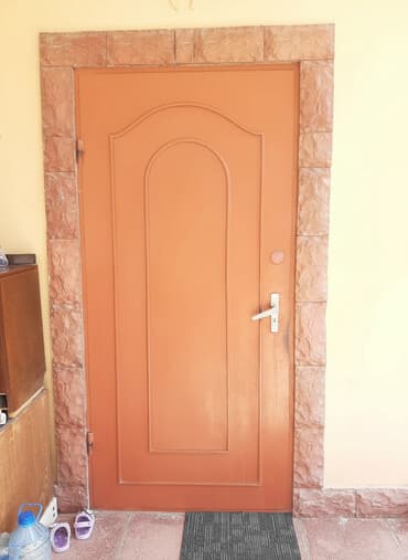 Giriş qapısı, qəhvəyi rəngdədir.çərçivəsi 90 nın 2.12 yə Qapı dəmir lalafo.az -da Giriş qapısı, qəhvəyi rəngdədir.çərçivəsi 90 nın 2.12 yə Qapı dəmir