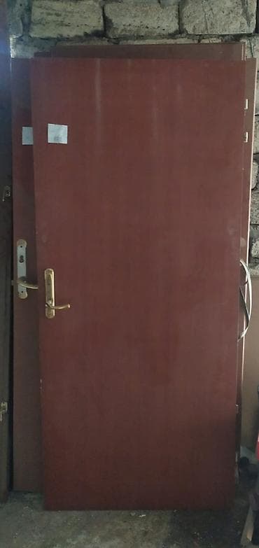 qapi 2ci el: Qonaq otağı üçün İşlənmiş Otaq qapısı Zamok ilə, Zəmanətsiz, Ünvandan götürmə — 3