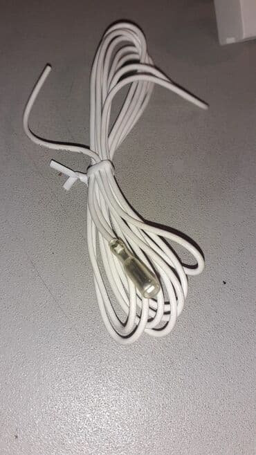 musiqi sentir: Radio FM anten. 1 ed - 12 azn musiqi mərkəzi üçün. Tam Original. Əlavə — 2