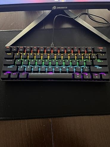 Rgb keyboard /Azerpoct ile Çatdirilma var - 60% ölçülü, masa üstündə
