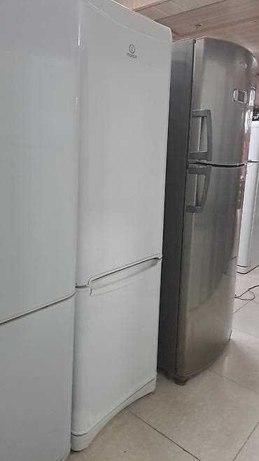 2 qapılı Indesit Soyuducu Satılır, rəng - Ağ