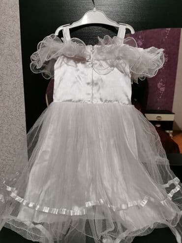 Dəstlər: Ağ rəngli qız uşağı üçün ziyafət/şənlik donu
2-4 yaş üçün — 3
