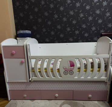 Qız üçün, Dördbucaq, Beşik, Matras ilə, Yellənmə mexanizmsiz