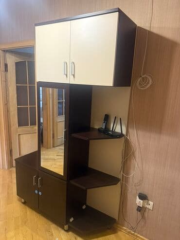 koridor şkafı: Açılan, 4 qapılı Künc dolab, Dəhliz dolabı — 1