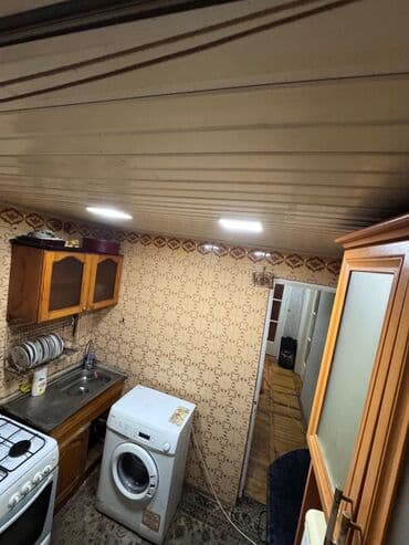 lənkəranda ev: Ev inshaatchilardan eve 5 deq mesafede yerlesir" 1nəfər oglan otaq — 3