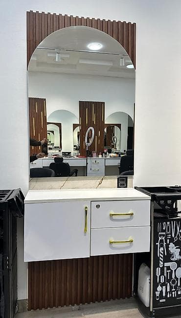 gül rəfi: GulEndirim ❌❌ ✔️130 man(Nərimanov). Salon güzgüsü. Dekoru ilə — 1