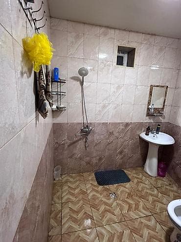 qubada heyet evleri: 1 otaqlı, 80 kv. m, Orta təmir — 6