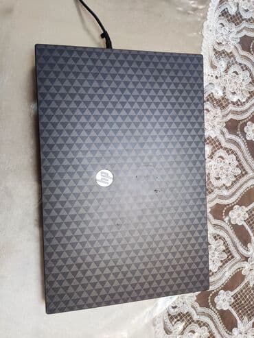 Планшеты: HP noutbuk - Ekran: 15.6" - Prosessor: AMD V140, 2.30 GHz - Operativ — 5