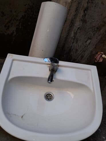 Keramik əl-üz yuma lavabosu və qarışdırıcı kran - Material: parlaq ağ