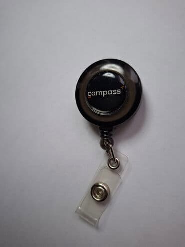 Masaüstü dəstlər: Məhsul: Compass markalı çəkilə bilən badge/ID kart tutacağı - Rəng — 2