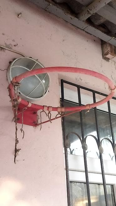 baskı: Basketbol səbəti – divara bərkidilən.Material: metal halqa — 2