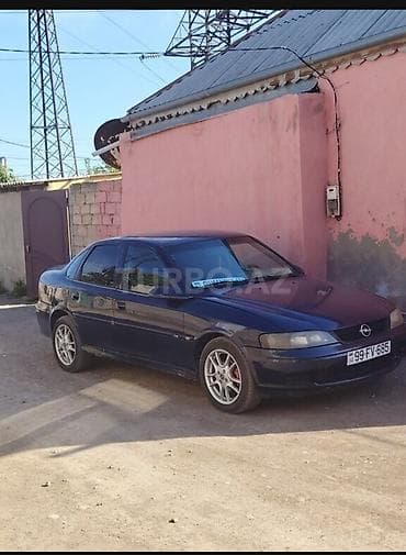 ucuz masinar: Opel Vectra: 1.8 l | 1999 il 300000 km Sedan — 2