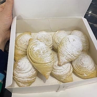 Dadlı,yumşaq badamburalar😍sifarişlə qəbul edilir lalafo.az -da Dadlı,yumşaq badamburalar😍sifarişlə qəbul edilir