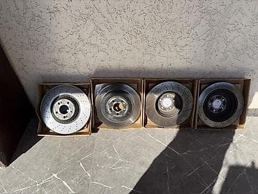 mersedes buferi satilir: Məhsul: Avtomobil üçün əyləc sistemi komplekti Tərkibi: - 4 ədəd — 6