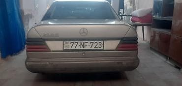 most mercedes: Avtomobil baqajı üçün ehtiyat təkər bölməsi və aksesuar yuvaları olan — 3