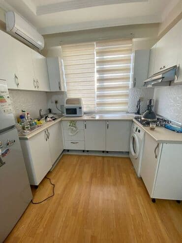 ucuz kafeler: Yasamal, 2 otaqlı, Yeni tikili, m. İnşaatçılar, 39 kv. m — 11