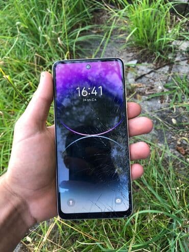 2 ci əl telfonlar: Tecno spark go BG6 tek prablemi ekrandi ama islemeyine hec bir prablem — 1