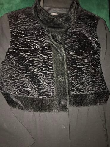 duyməli: Yüngül palto52 razmer cox ağır deyil veziyyeti normal geyilmiş — 2