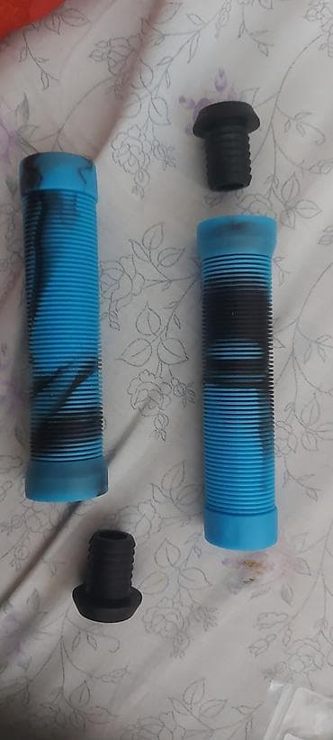 velosiped teker: Məhsul: Velosiped üçün sükan tutacaqları (2 ədəd) - Rəng: mavi‑qara — 4