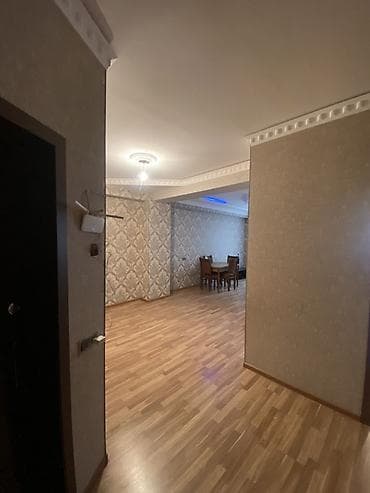 Mənzil – geniş və işıqlı planlaşdırma - Plan: Daxildən koridora