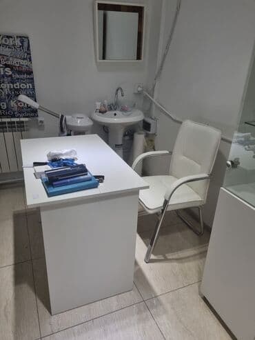 pirat desti: Həkim üçün oturacaq və qabaq stolu sadə çəkməcəsiz Bütün modellərdə — 3