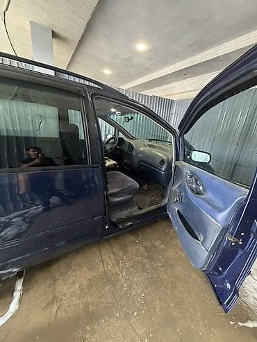 yuk kuza: Seat Alhambra: 0.2 l | 1999 il Van/Minivan — 7