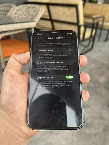 iphone 11 ucuz qiymete: IPhone 11, Qara, Face ID — 2