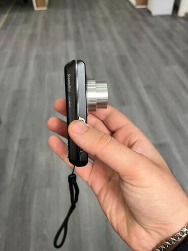 kamp: Yenidir. original adapteri ilə verilir. Real alıcıya endirim olacaq — 5