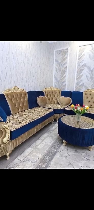 ceyran pec: Künc divan, jurnalnı 590 azn satılır Ölçü 3/3 di Heç bir poblemi — 1