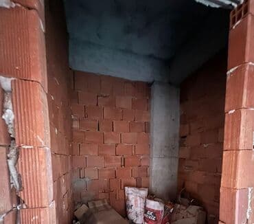 bakıda 1 otaqlı mənzillərin qiyməti: Baza Kodu 000098 Ünvan : Xırdalan şəhəri, Heydər Əliyev prospektində — 2