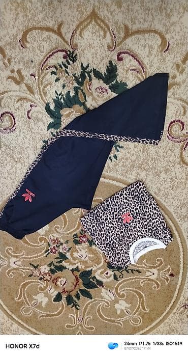 Uşaq geyim və ayaqqabı dəsti 1) Qız üçün dəst: tünd göy şalvar və lalafo.az -da Uşaq geyim və ayaqqabı dəsti 1) Qız üçün dəst: tünd göy şalvar və
