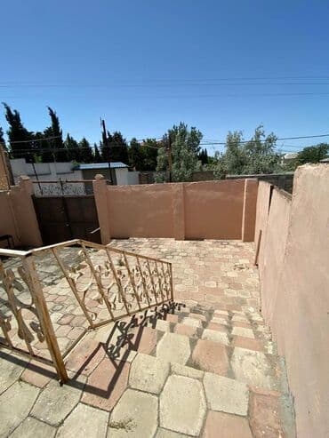 türkanda bağ evləri: Novxanıda əsas yoldan təxminən (Murad Marketin yaxınlığı) 700 metr — 3