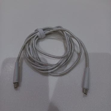 göktel kabel: USB-C – USB-C hörgülü kabel - Uclar: USB Type‑C – USB Type‑C (hər iki — 1