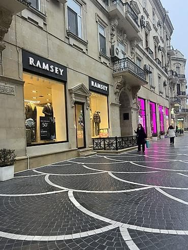 qapi ustasi baki: Sahil metrosu yaxınlığı Nizami kücəsi 50- də,Torgovuda,4- otaglı — 6