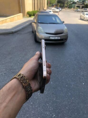 iphone 5 's: IPhone 16 Pro, 64 ГБ, Золотой — 4