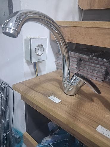 Mətbəx üçün təkqollu qarışdırıcı kran - Material: parlaq xrom örtüklü — 1