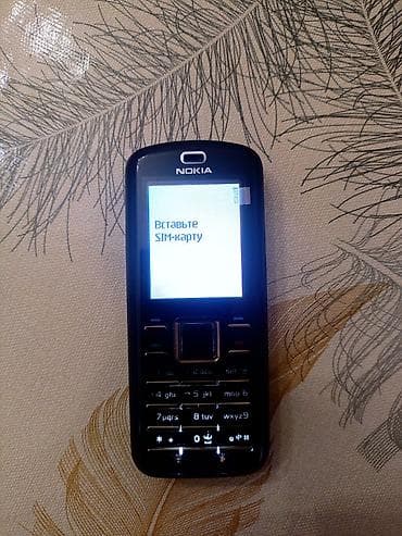 lipucka nedir: Nokia 1, < 2 GB Memory Capacity, rəng - Qırmızı, Düyməli, Sensor — 2