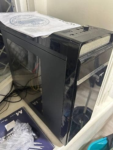 Masaüstü kompüterlər və komponentlər: HP masaüstü kompüter sistemi Komplekt: - HP monitor (gümüş çərçivə — 5