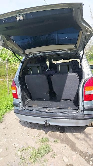 arxa stoplar: Opel Zafira A, Benzin, poz rəng, Xüsusiyyətlər: - Yanacaq: benzin - — 6