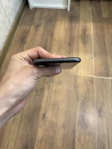 realme 17 pro max: IPhone 8 Plus, Qara, Qırıq — 6