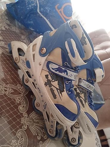 Uşaq üçün tənzimlənən roller konki - Rəng: mavi-ağ - Üst hissə