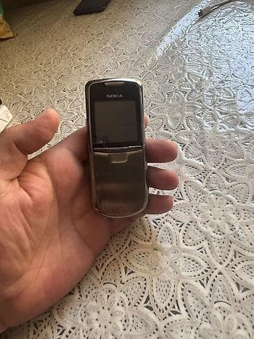 adapdir: Nokia 8 Sirocco, < 2 GB Memory Capacity, Düyməli — 5
