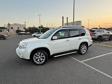 Nissan X-Trail: 2.5 l | 2011 il Krossover — 10
