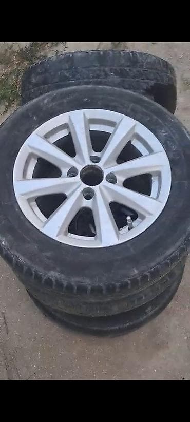 Salam. 4ededdi 3yaxşi vezietdedi birinde siniqi var. priora 010 015