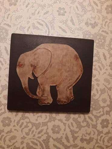 dekorativ nömrə: Afrikada hazirlanibdir - el isidir.
Bu nomrenin whatsappi var — 1