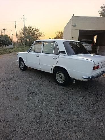 saipa saina lizing: VAZ (LADA) 2101: 1.3 l | 236000 km Sedan — 5