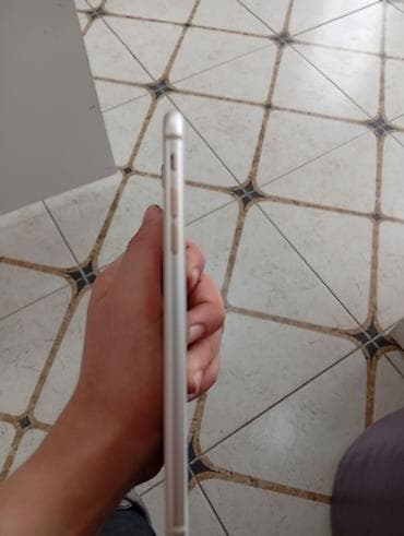 telefon honor x8: IPhone 8 Plus, Qızılı, Barmaq izi — 3